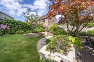 Photo 21- click for photo gallery